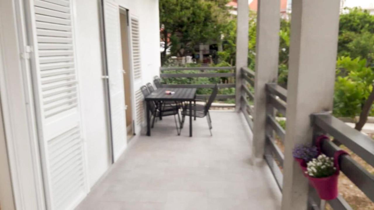 Apartman Ivana Podgora Exterior photo